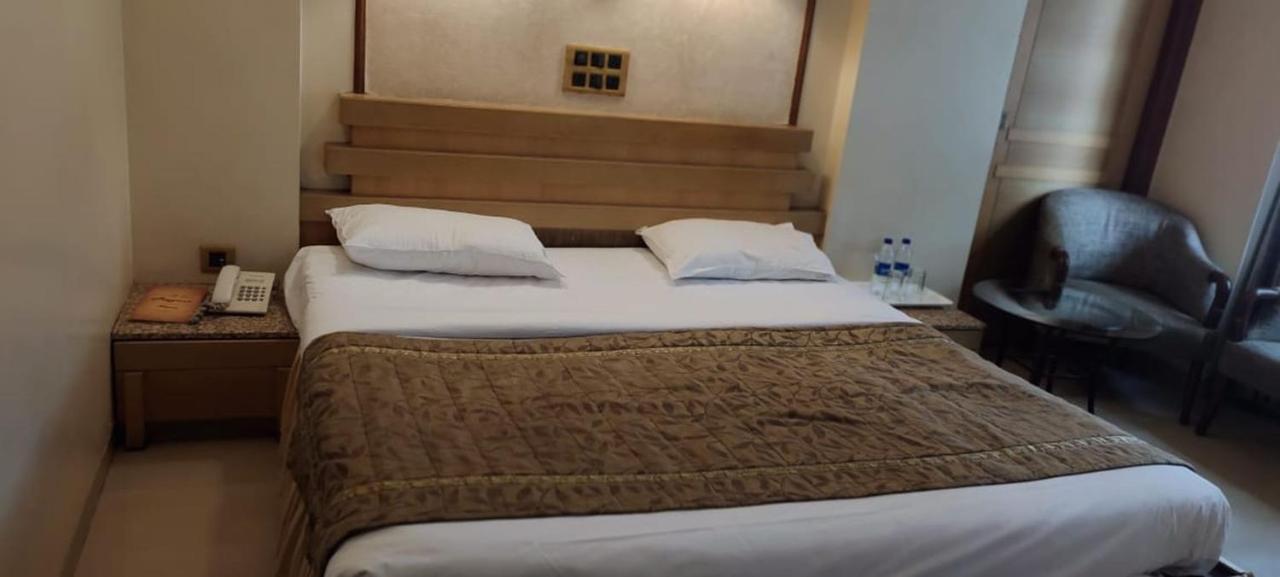 Hotel Deccan Royaale, Shivajinagar Pune Exterior foto