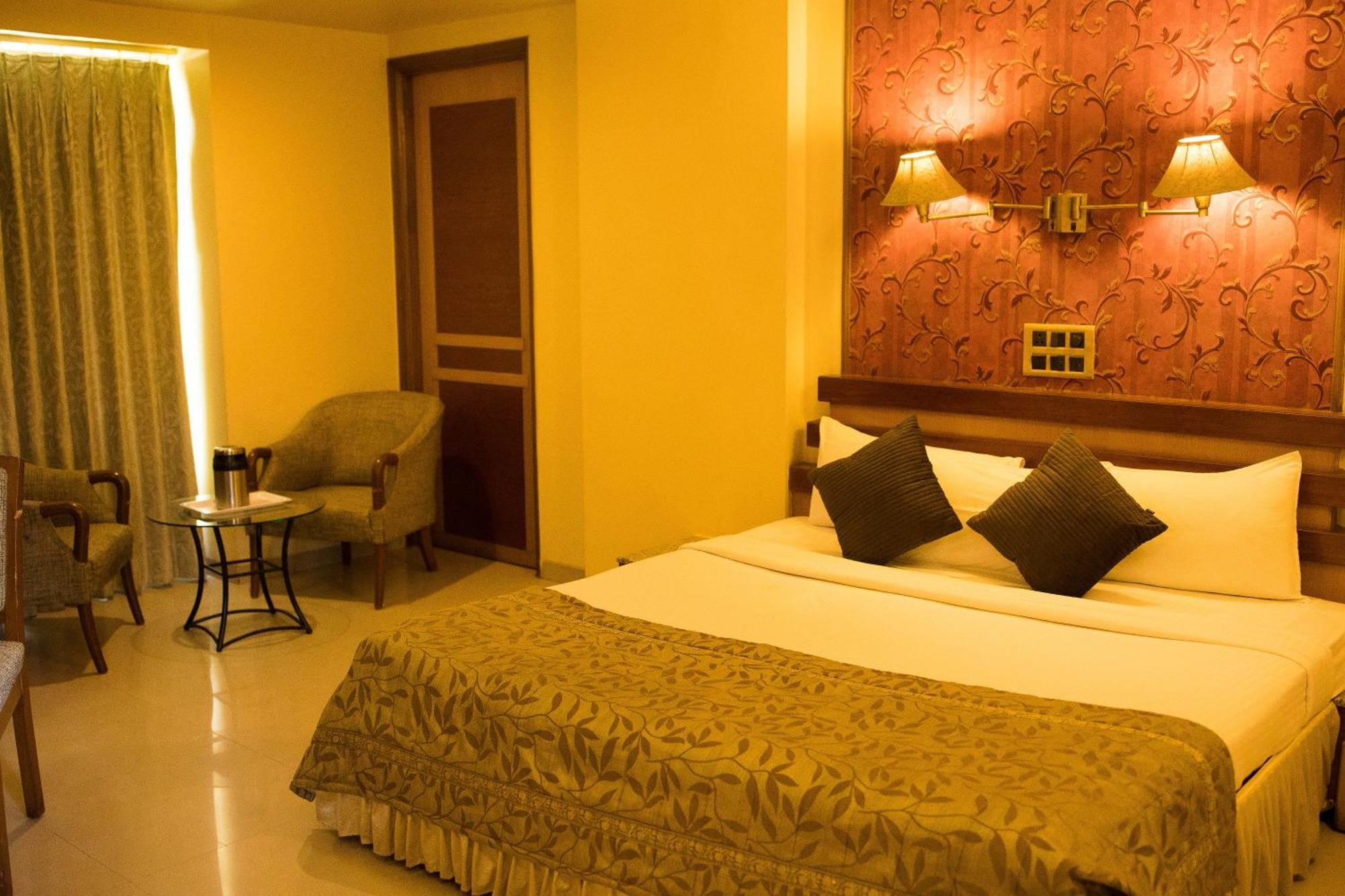 Hotel Deccan Royaale, Shivajinagar Pune Exterior foto