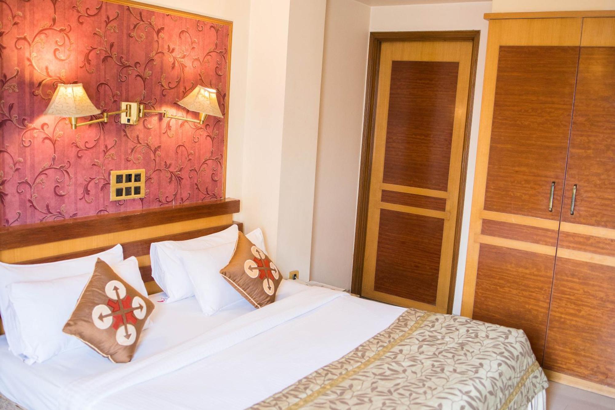 Hotel Deccan Royaale, Shivajinagar Pune Exterior foto