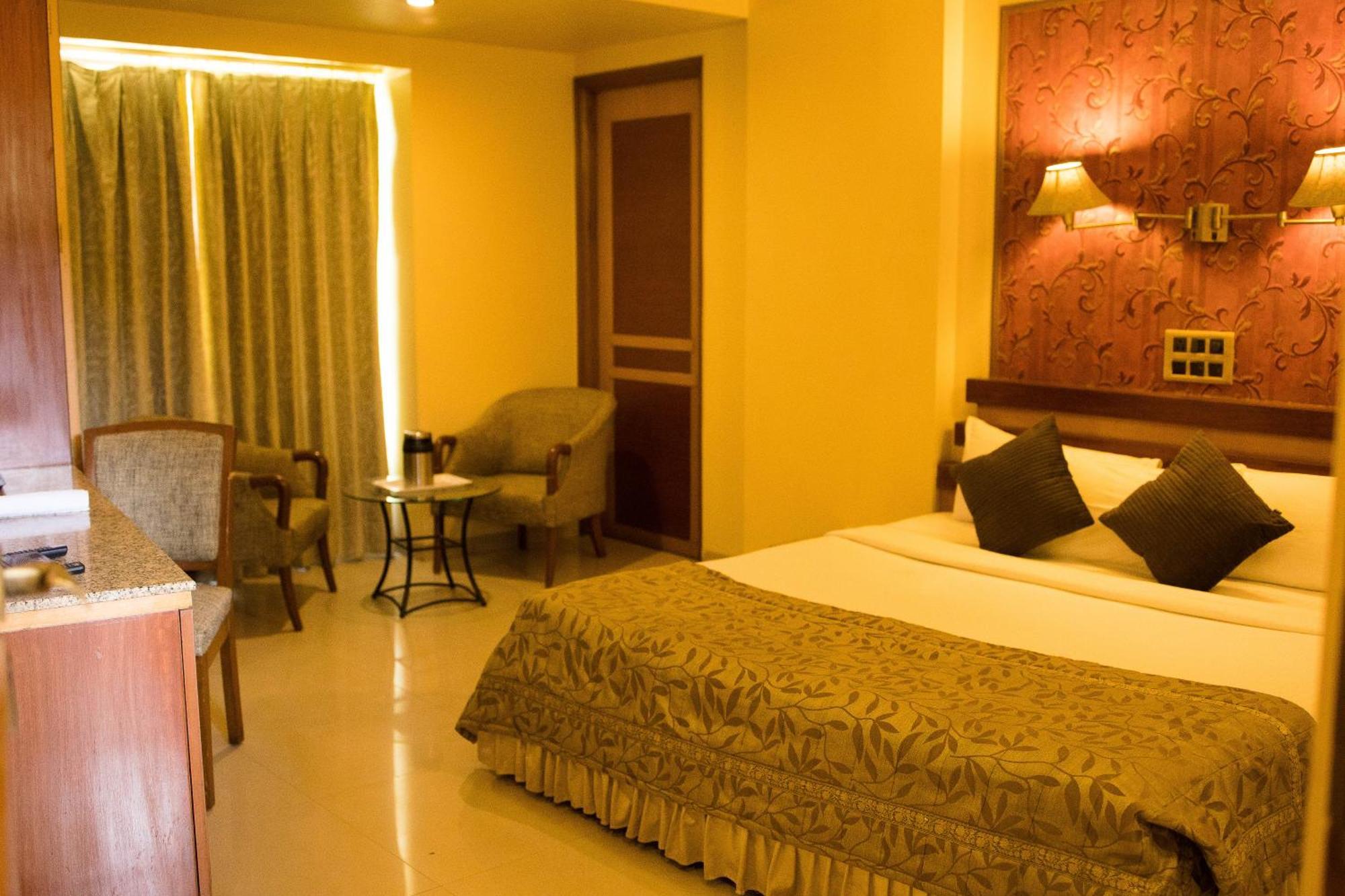 Hotel Deccan Royaale, Shivajinagar Pune Exterior foto