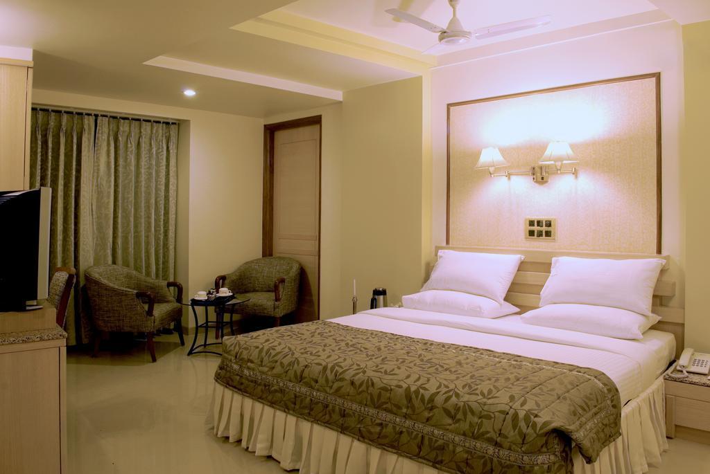 Hotel Deccan Royaale, Shivajinagar Pune Quarto foto