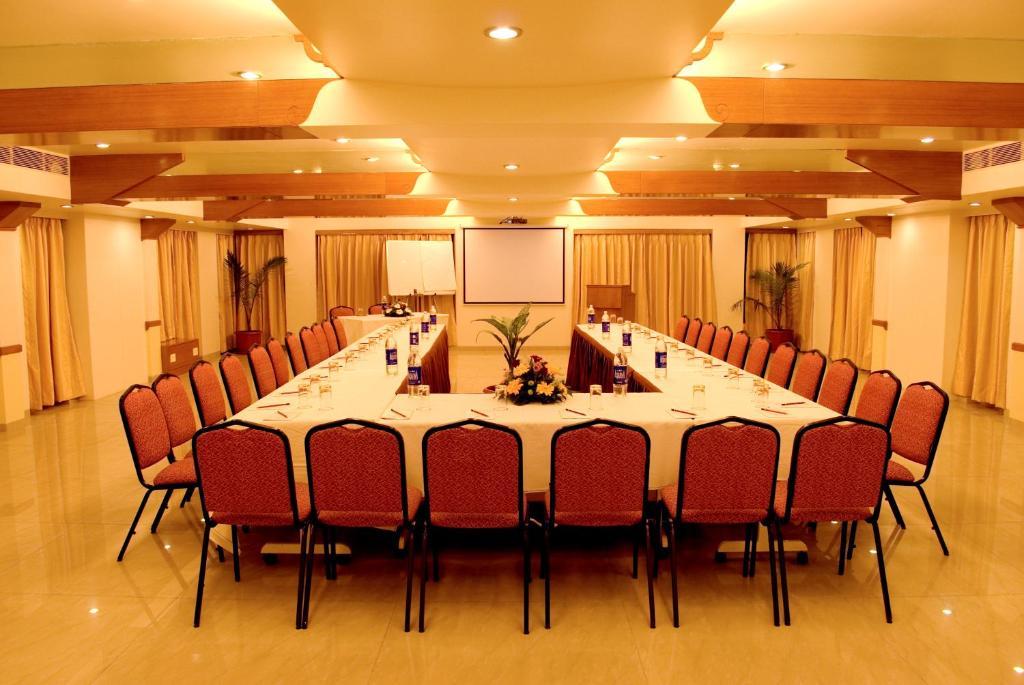 Hotel Deccan Royaale, Shivajinagar Pune Exterior foto